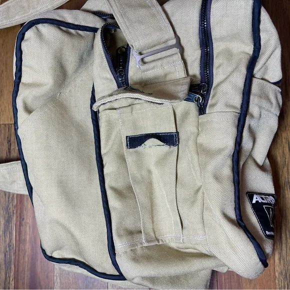 Vintage Altra Boulder Colorado Tan Messenger Bag